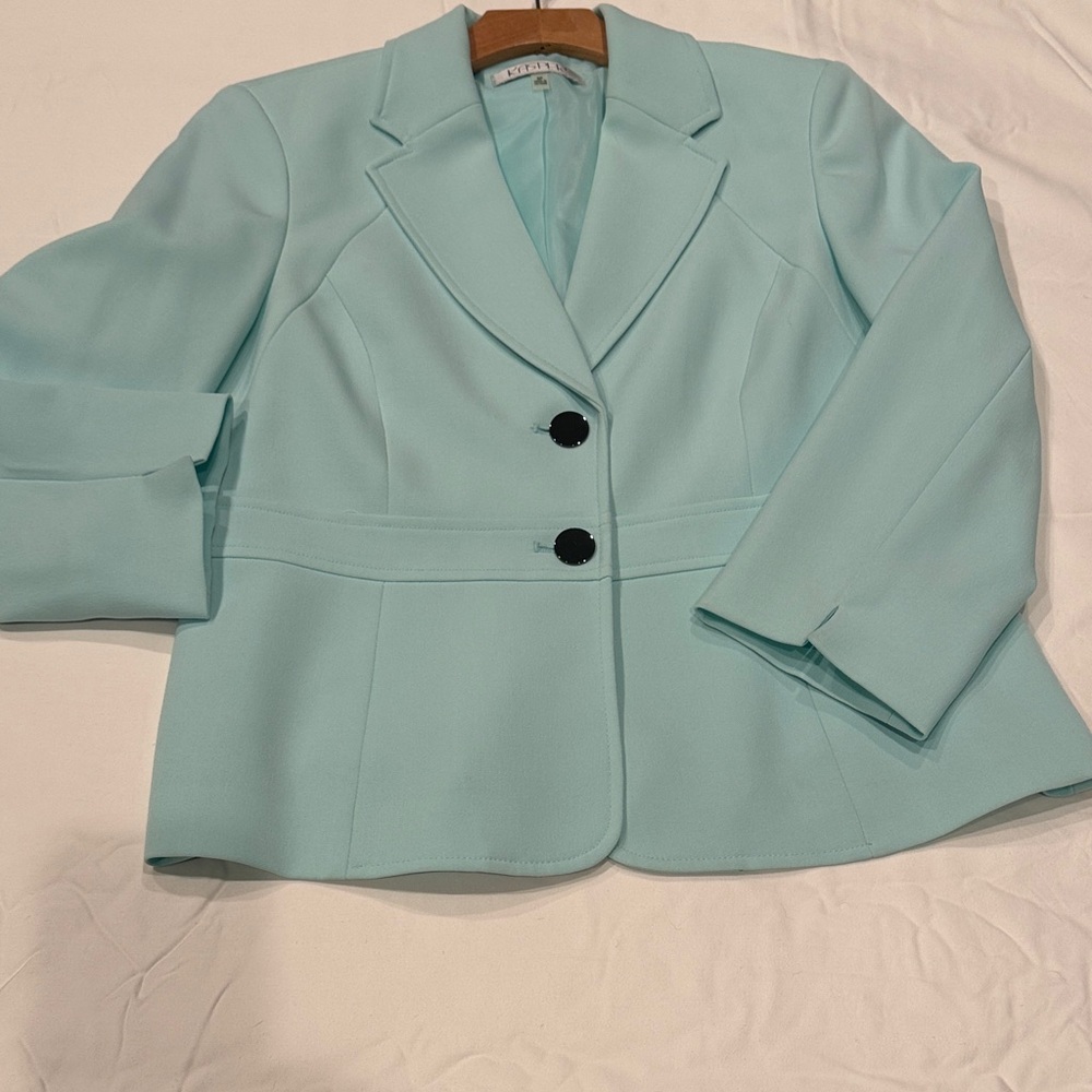 Kasper Women's Soft Blue Blazer